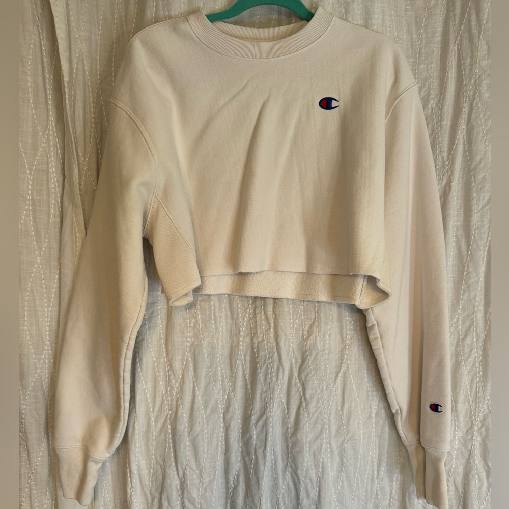 Cropped Champion Crewneck